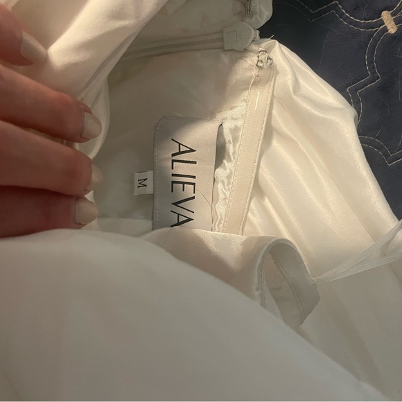 MARIBEL CREPE RUFFLE SHOULDER DRESS - Picture 9 of 10